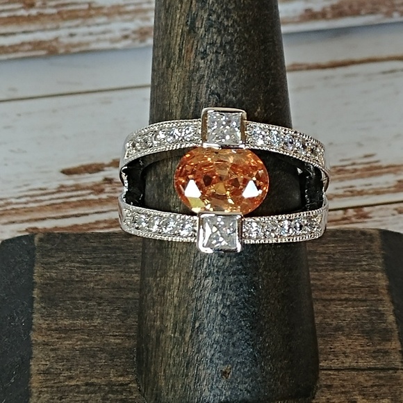 Floating Morganite Ring - Picture 2 of 7